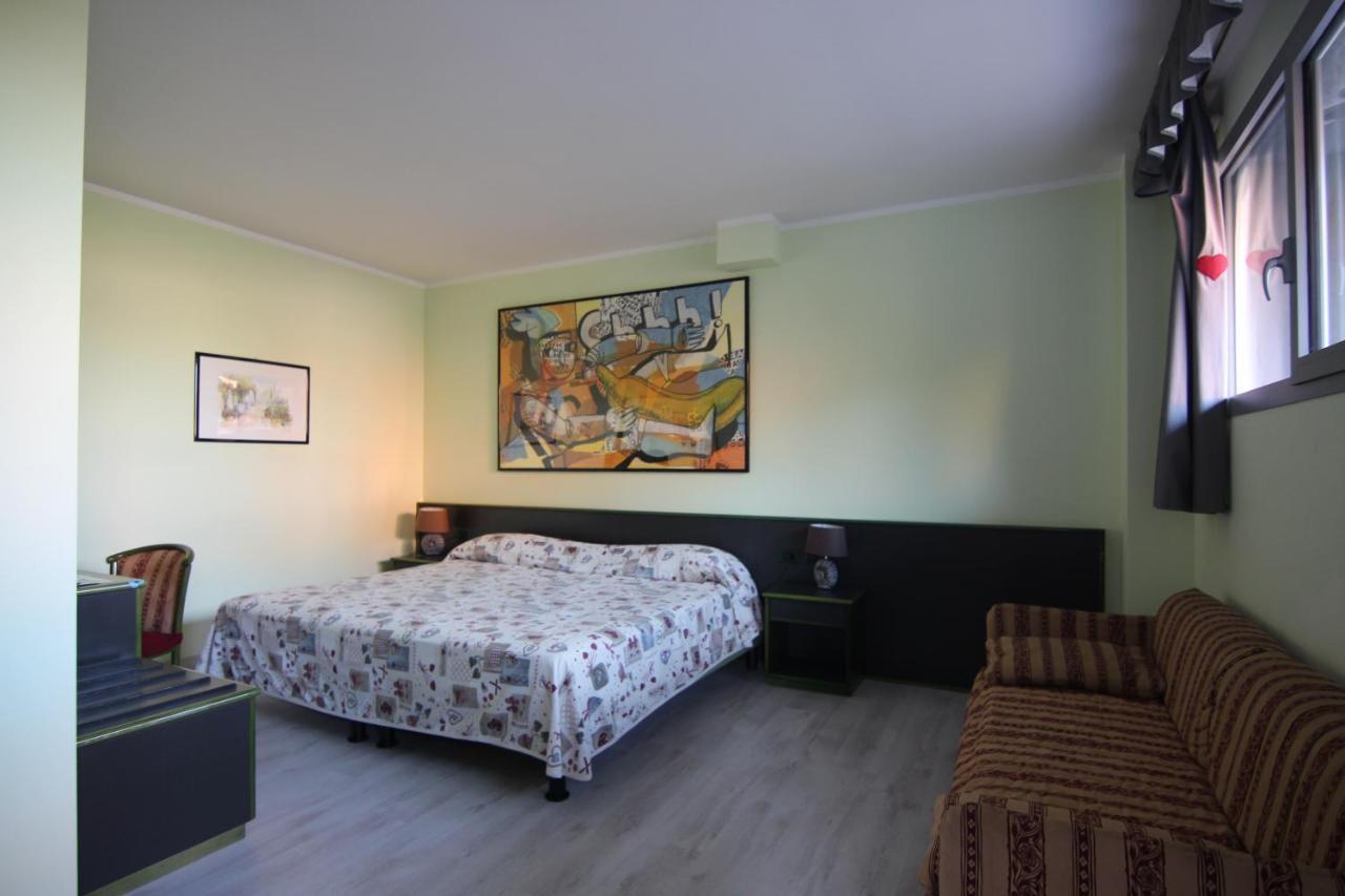Green Hotel Poviglio  Екстериор снимка