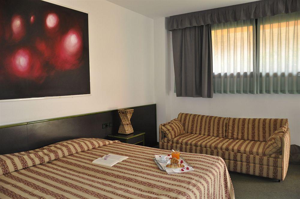 Green Hotel Poviglio  Екстериор снимка
