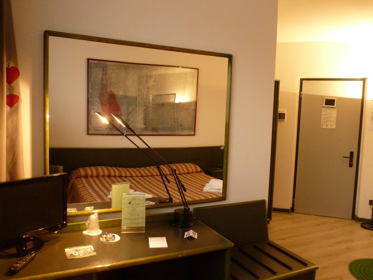 Green Hotel Poviglio  Екстериор снимка