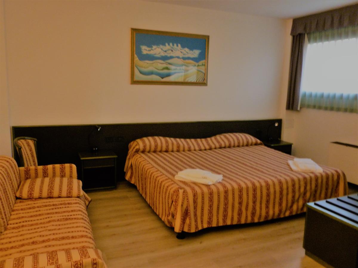Green Hotel Poviglio  Екстериор снимка